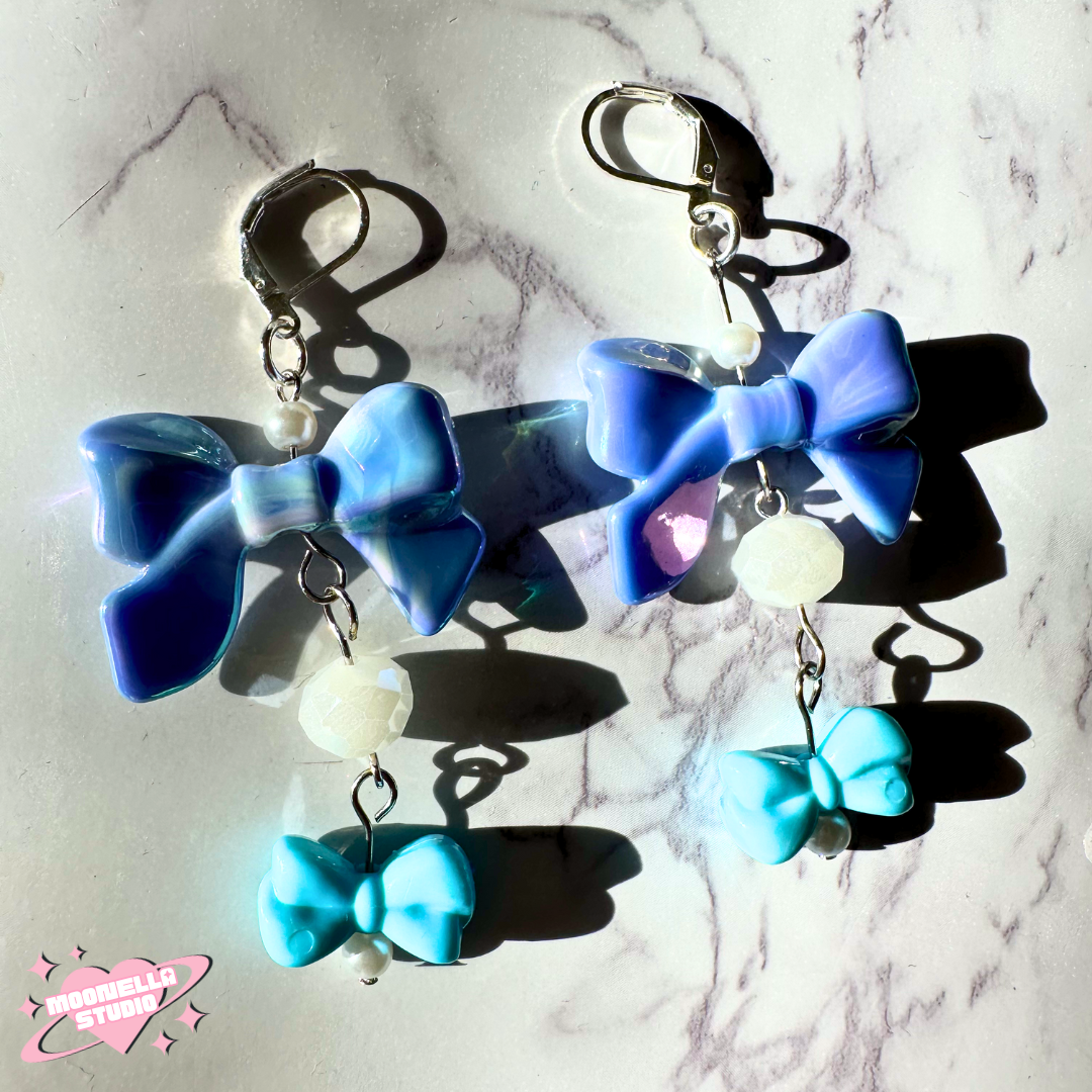 Coquette dangle earrings